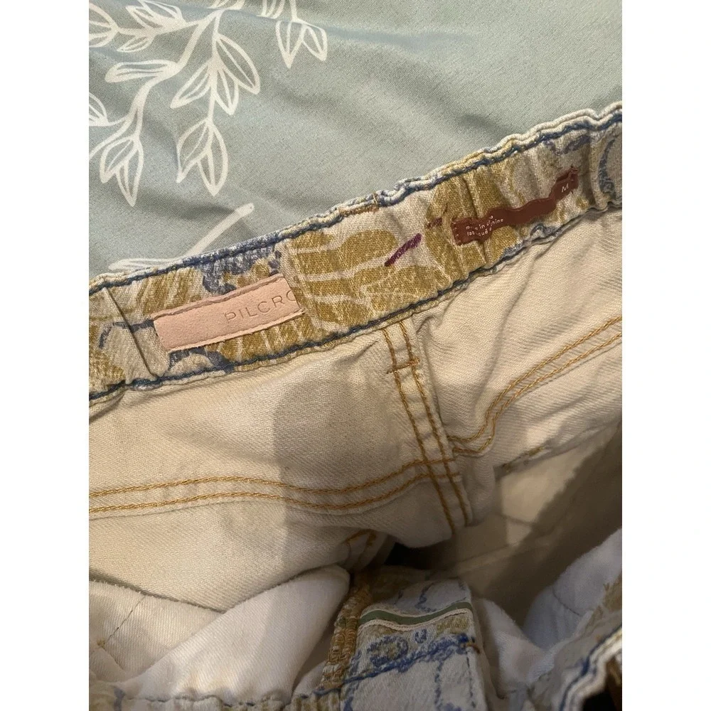 Pilcro Lara Ultra High-Rise Frayed Denim Shorts Floral Size Medium Women's
